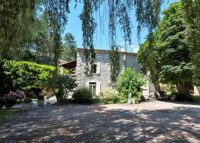 La Campagne St Lazare - Restaurant Chambres D'Hotes Piscine & Spa