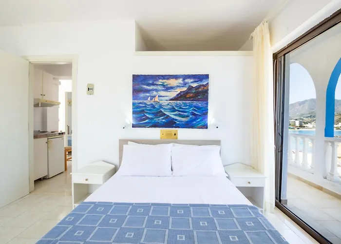 P I G A D I A B A Y Aparthotel Karpathos
