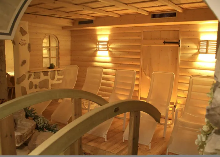 Hotel Chalet Alaska