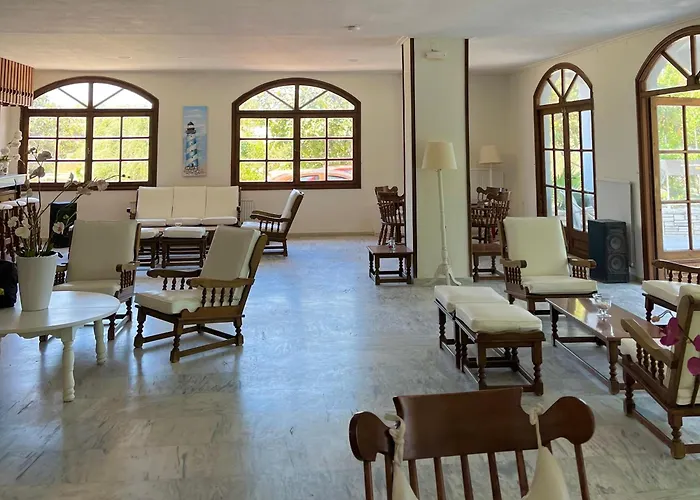 Theodorou Beach Apartments