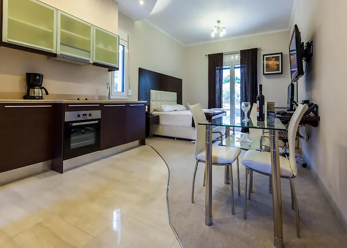 Pearl Bay Hotel Apartments Vrontados