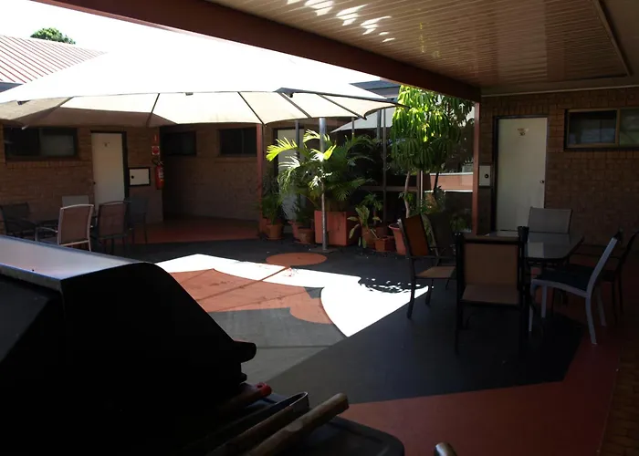 Lancaster Court Motel