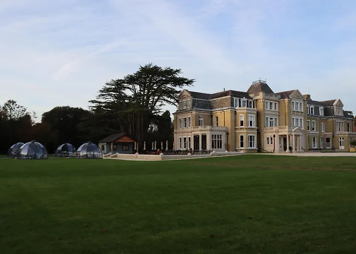 Orange Grove Hotel & Gardens
