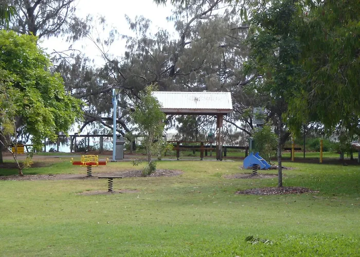 Beachside Holiday Units Bowen