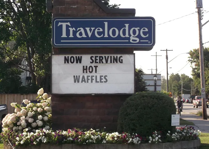 Travelodge By Wyndham North Bay Lakeshore