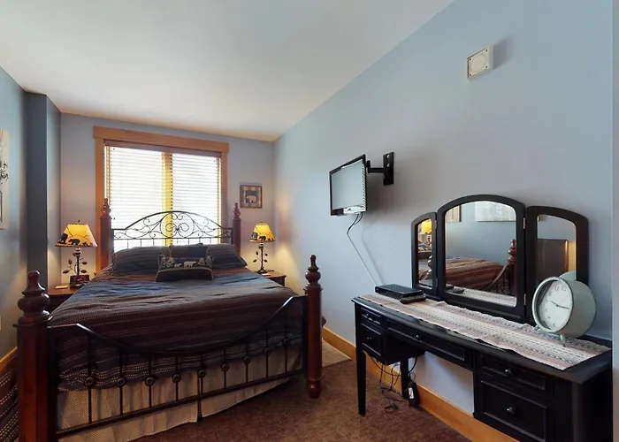 River Run Village Keystone