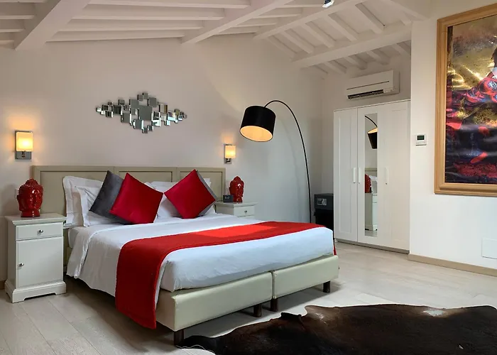 Art Apartments