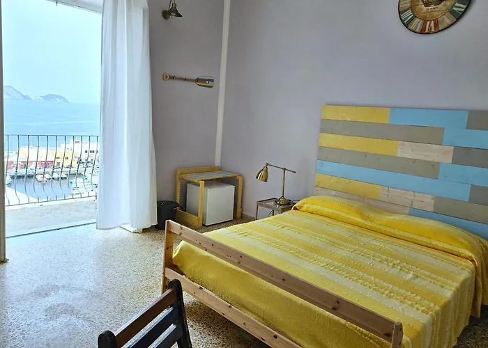 Maridea - Camere con vista al Porto