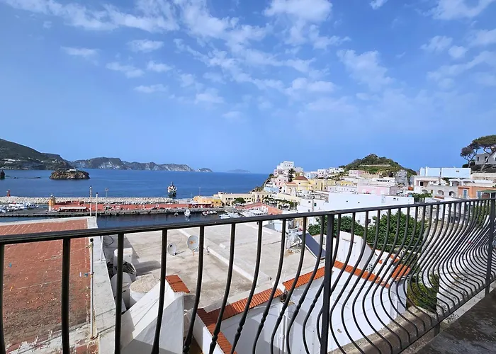Maridea - Camere con vista al Porto