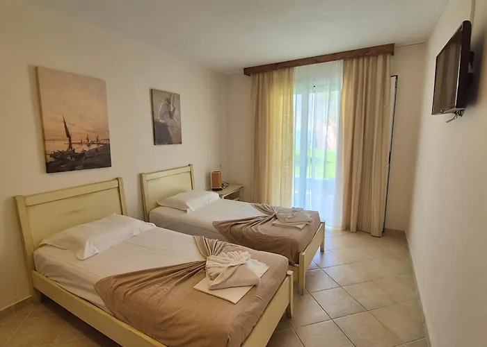 Vrachos Beach Hotel