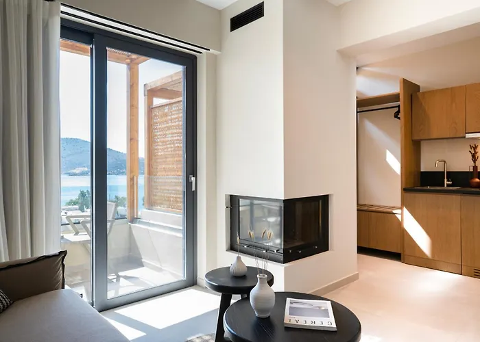 Elivia Boutique Suites
