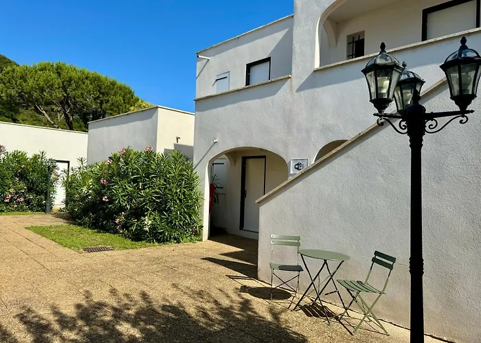Beach Cannes Bungalows - Appart'hôtel Le Cannet