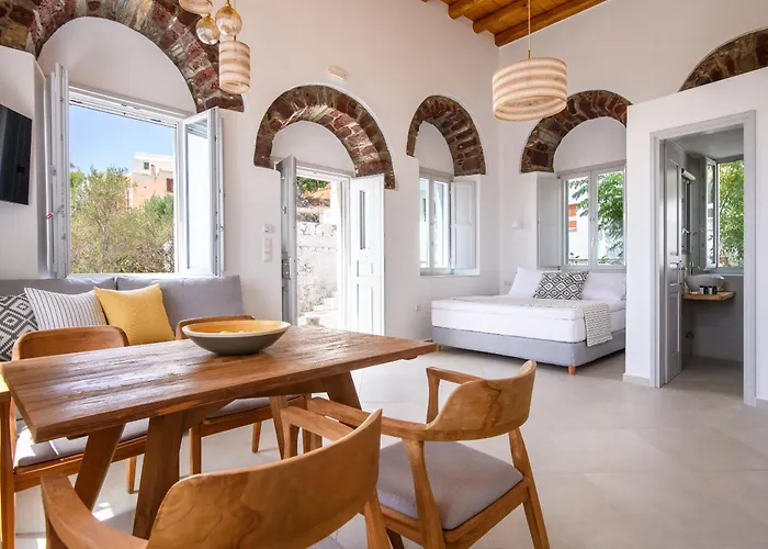 Castle Mansions Aparthotel Naxos City