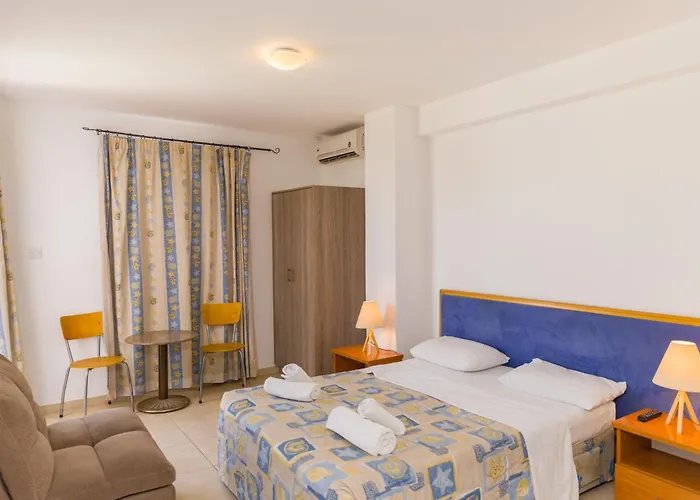 Alecos Hotel Apartments Paphos