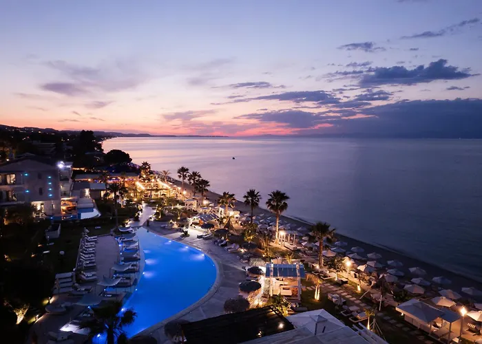 Blue Carpet Luxury Suites Pefkochori