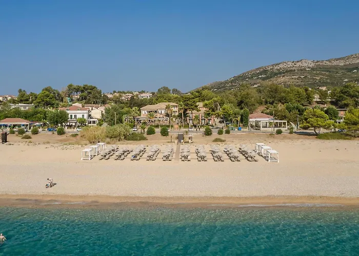 Makis Hotel