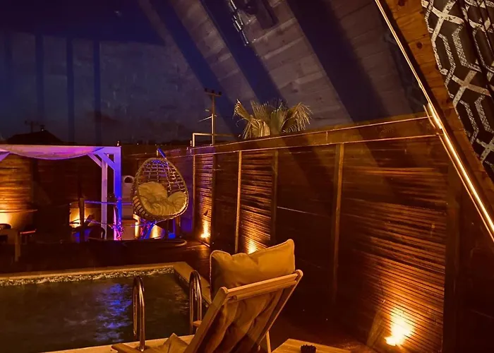 Club Armada Bungalow