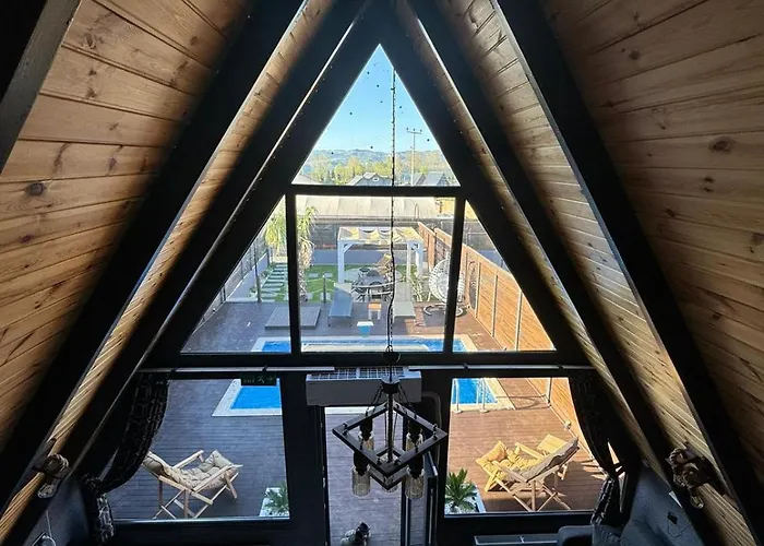 Club Armada Bungalow