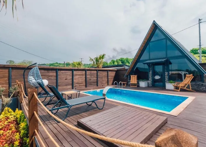 Club Armada Bungalow