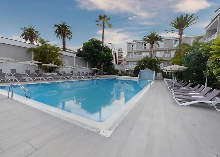 Hotel Rf San Borondon