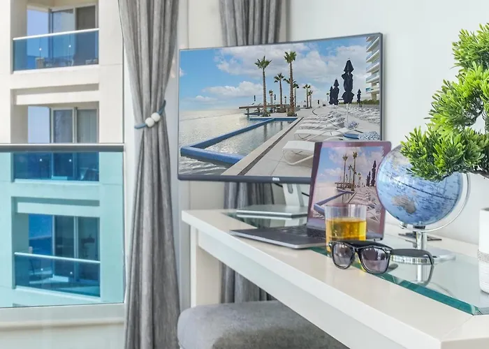 Encantame Towers Verano 2105