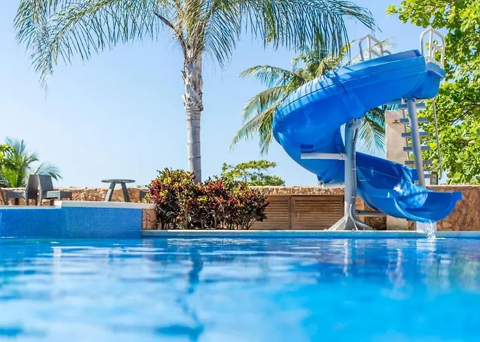 The Palms Jaco Aparthotel