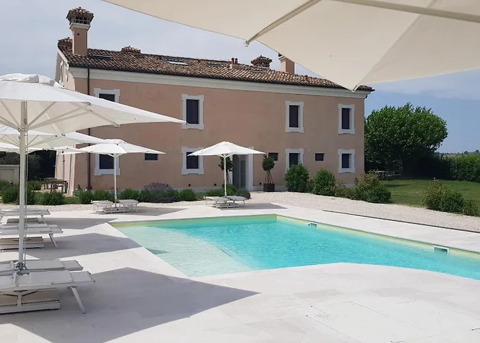 Villa Montefiore Country Resort