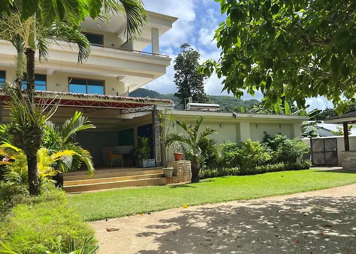 Crown Beach Hotel Seychelles