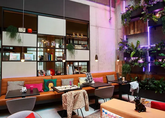Moxy Brussels City Center