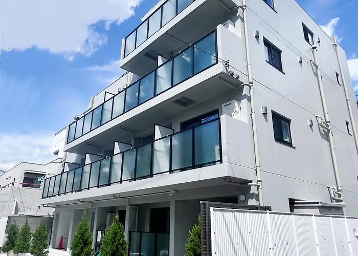 Real Okubo Apartment