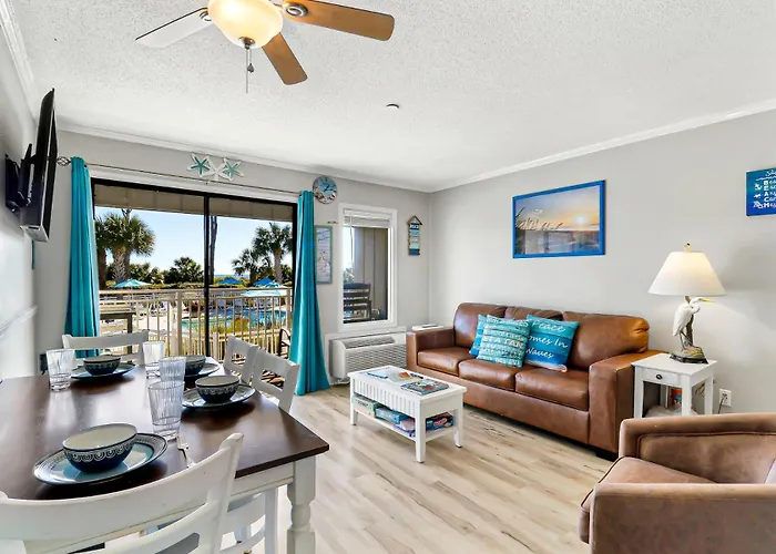 Ocean Dunes Villas: Beachfront Retreat with Heated Pool