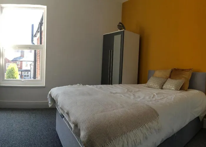 Crewe Rooms @ 97 Edleston Road