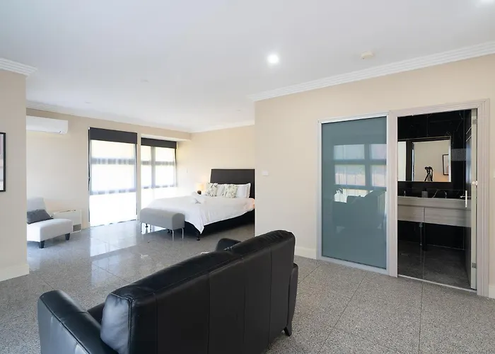 Lake Macquarie Manor Morisset