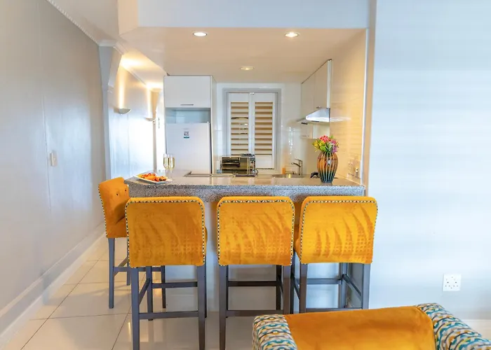 Peninsula All Suite Hotel By Dream Resorts