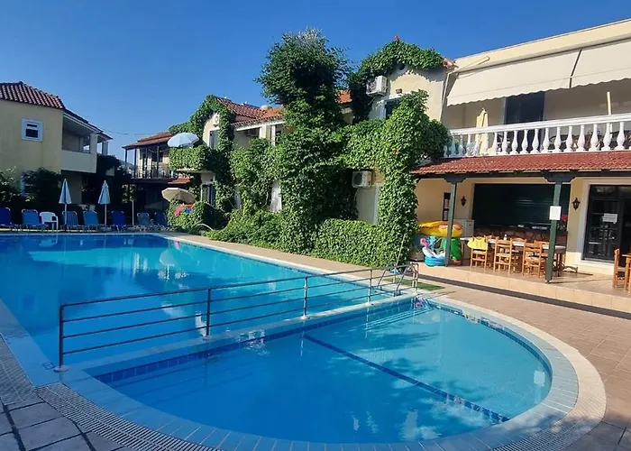 Mayflower Studios & Apartments