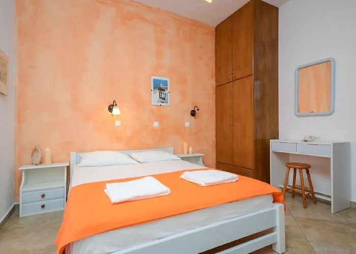 Sofia Studios Agia Anna 