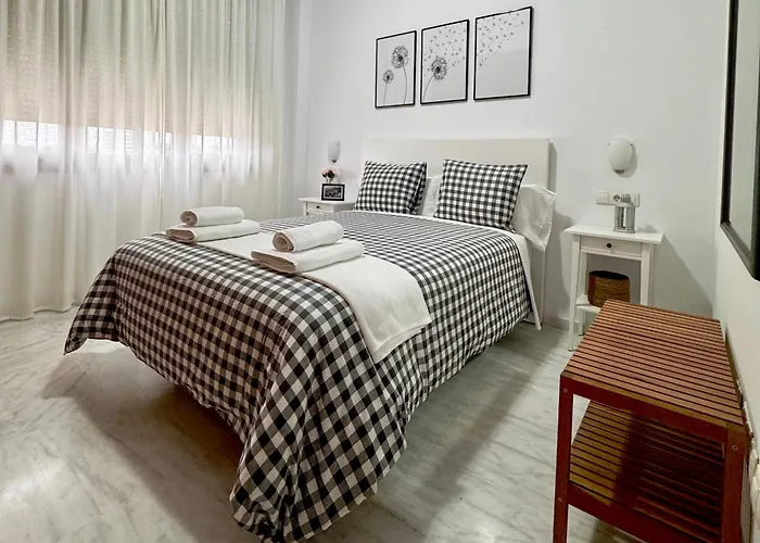 Apartamento Acogedor - Piscina - Parking
