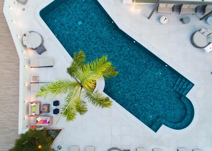 Flisvos Royal Hotel & Suites
