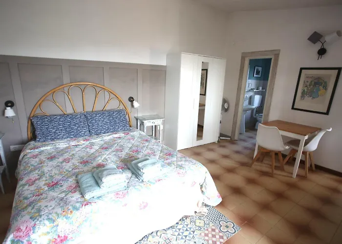 Ca' La Stella Sea-view Apartments Porto Azzurro