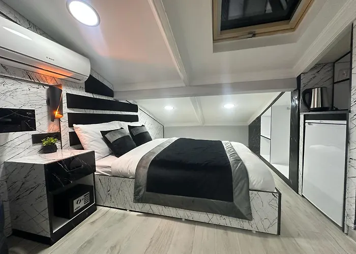 Taksim Larissa Suites