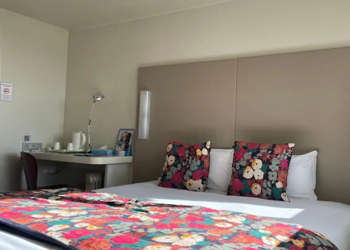 Brit Hotel Quimper Sud