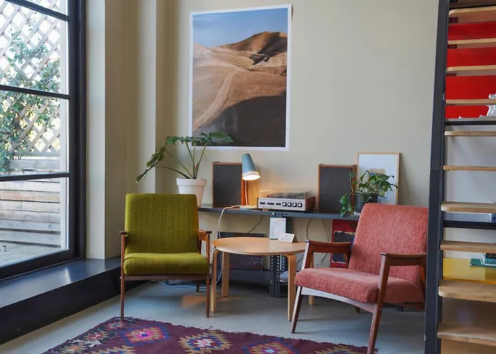 Fabrika Hostel & Suites