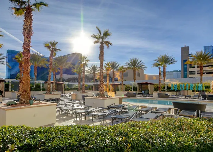 The Esme Suite At Mgm Signature 5 Min Walk From F1 Grandstand Located At Tower 2