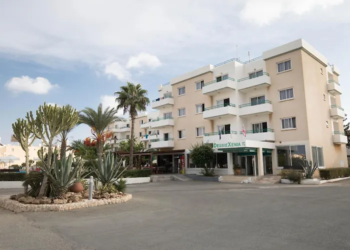Debbiexenia Hotel Apartments Paralimni