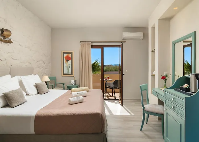 Mistral Hotel - For Solo Travelers