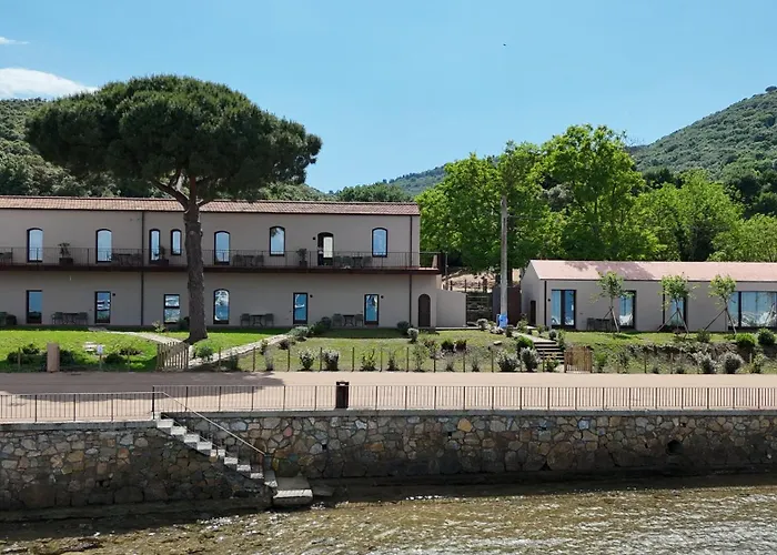 Porto Baratti Residence