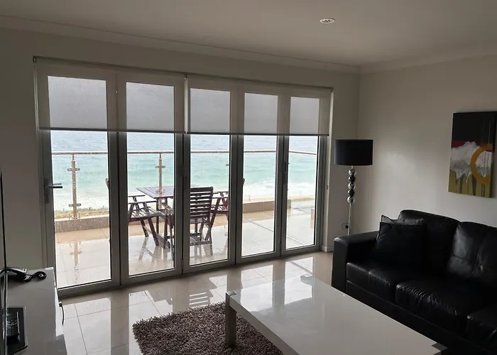 Seaview Apartments