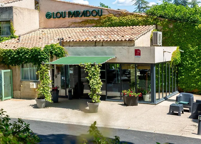 Hôtel&Résidence Lou Paradou Gréoux Les Bains