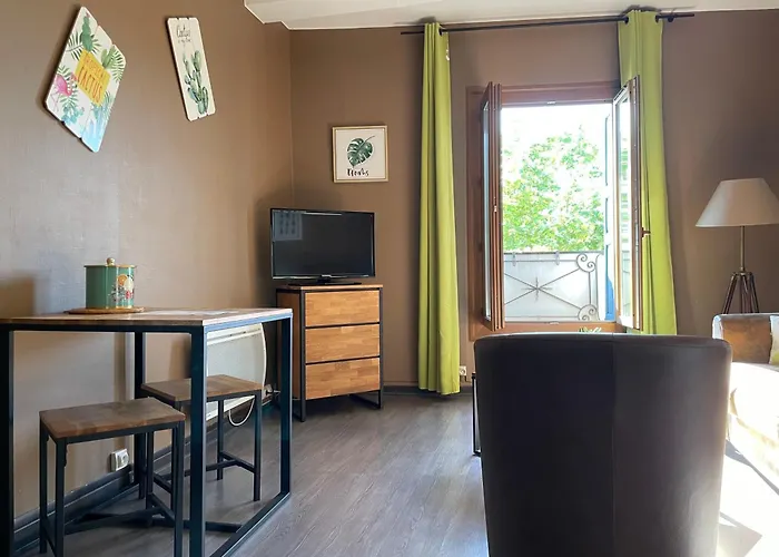 Aparthotel Au Remp'Arts à Elne