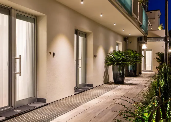 Marina Suite Apartments